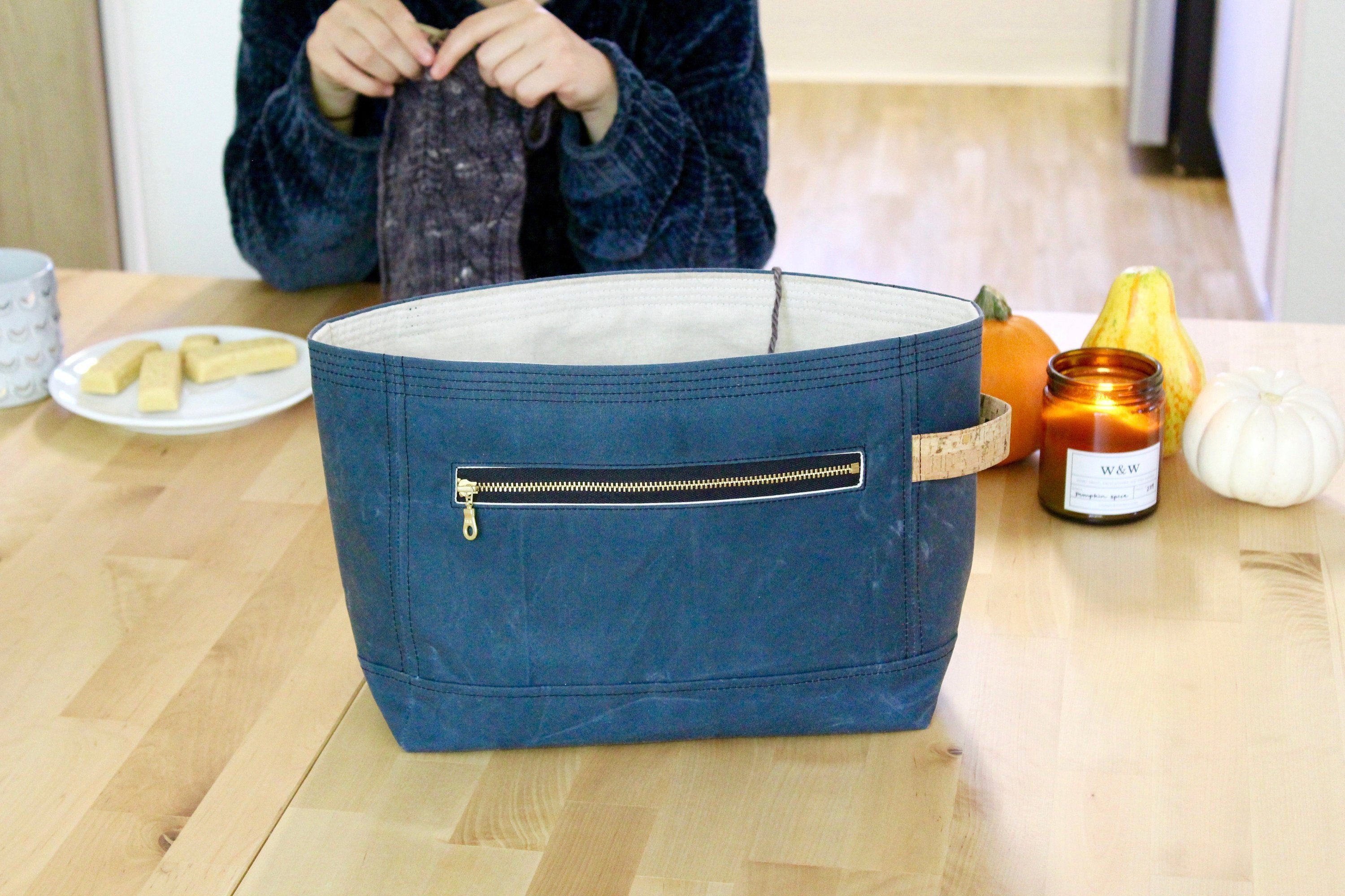 Orion Blue Waxed Canvas Niffin Bag